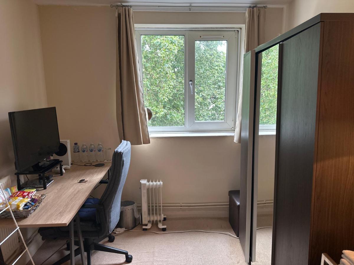 Cozy Room In Shared Home Near Canary Wharf London Ngoại thất bức ảnh